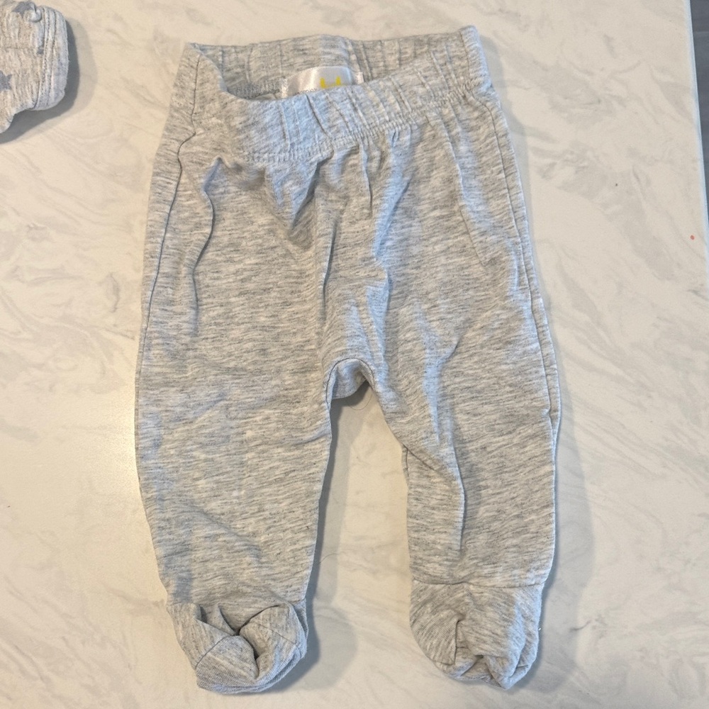 Multiple Brand Newborn bundle - Picture 10 of 12